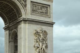 Arc de Triomphe, Paris — Photo Ty Koh / Unsplash