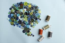 Sewing
— Photo Merve Sehirli Nasir / Unsplash