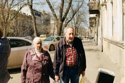 life near black sea filmed on Nikon f801, Kodak Gold Odesa, Ukraine — Photo Sasha Matveeva / Unsplash