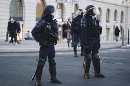 Protestors in France on November 29, 2020, after a series of aweful events of police violence in France. Music producer Michel has been heavily beaten up and racially abused by police officers in his studio in Paris just shortly after the brutal dismantling of a migrant camp in Paris.
The french government plans to enfore a law that forbids the publication of images allowing the identification of a law enforcement officer, which makes recording of such incidents even more difficult.
— Photo ev / Unsplash