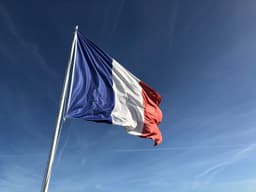 French flag — Photo Anthony Choren / Unsplash