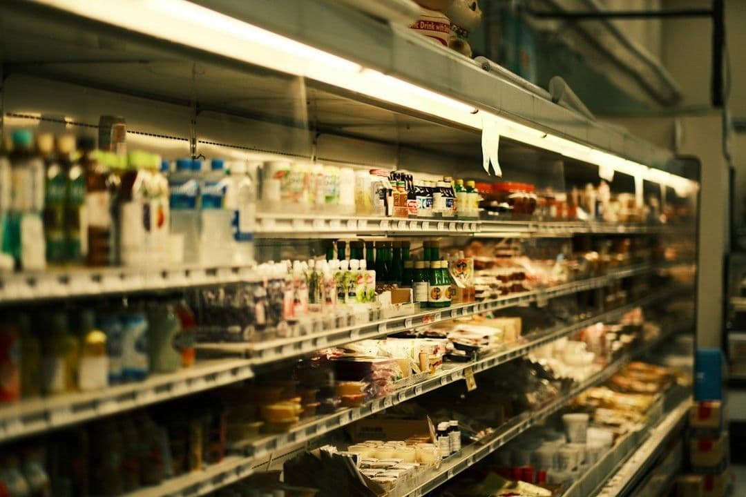 Grocery store shelves — Photo Jose Fabula / Unsplash